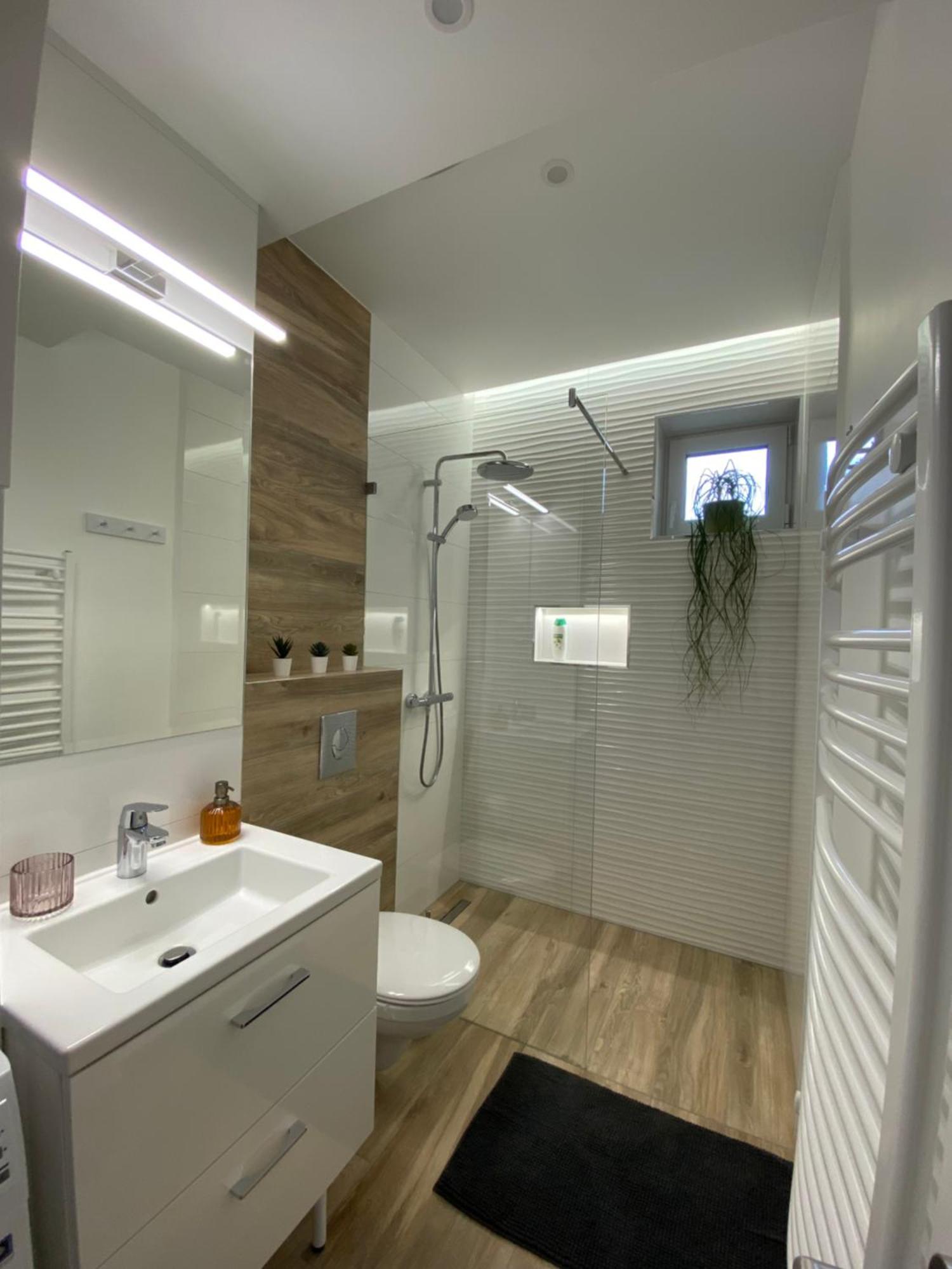 T27 Apartments Free Parking Ingyenes Zart Parkolo 기오르 외부 사진